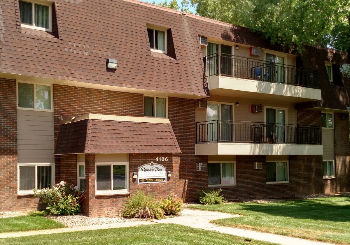 Parkview Plaza Apartments